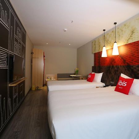 Ibis Haikou Injoy Plaza Hotel Екстериор снимка